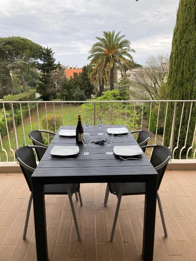 Les Palmiers Apartment Saint-Cyr-sur-Mer Luaran gambar